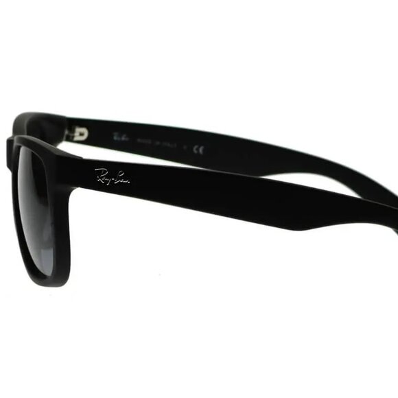 Ray-Ban Justin RB4165 601/8G – Black Frame, Grey Gradient Lenses (NWT) - Picture 2 of 2